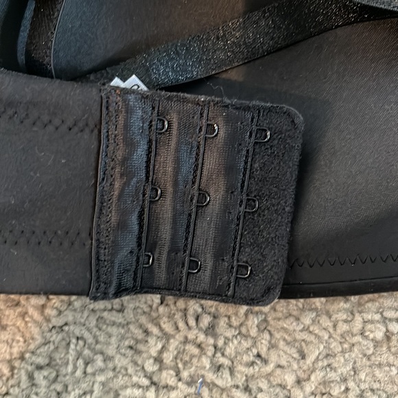 NWT Wacoal Black 34D Strapless Bra Wire Free Adjustable Straps Halter Regular - Picture 6 of 10